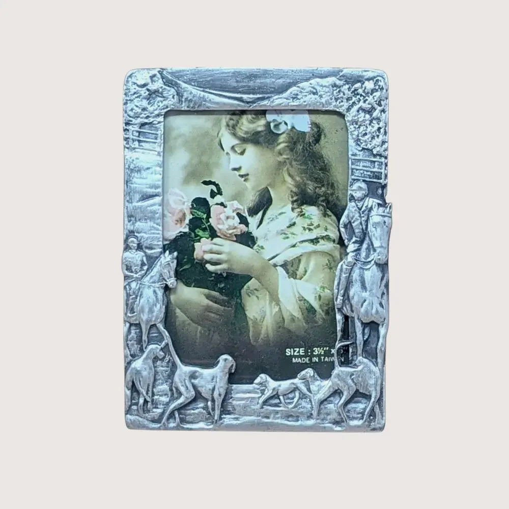 Vintage Equestrian Motif Silver Tone Metal Photo Frame